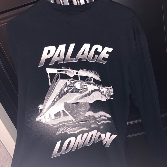 Palace London Tee - Picture 2 of 4